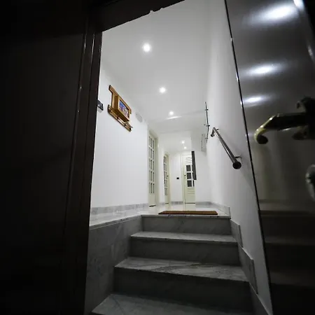 Bed & Breakfast R.g. House *